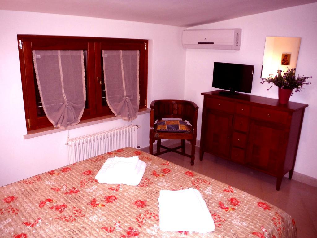 Casa Vacanze Villa Pina Matera Bagian luar foto