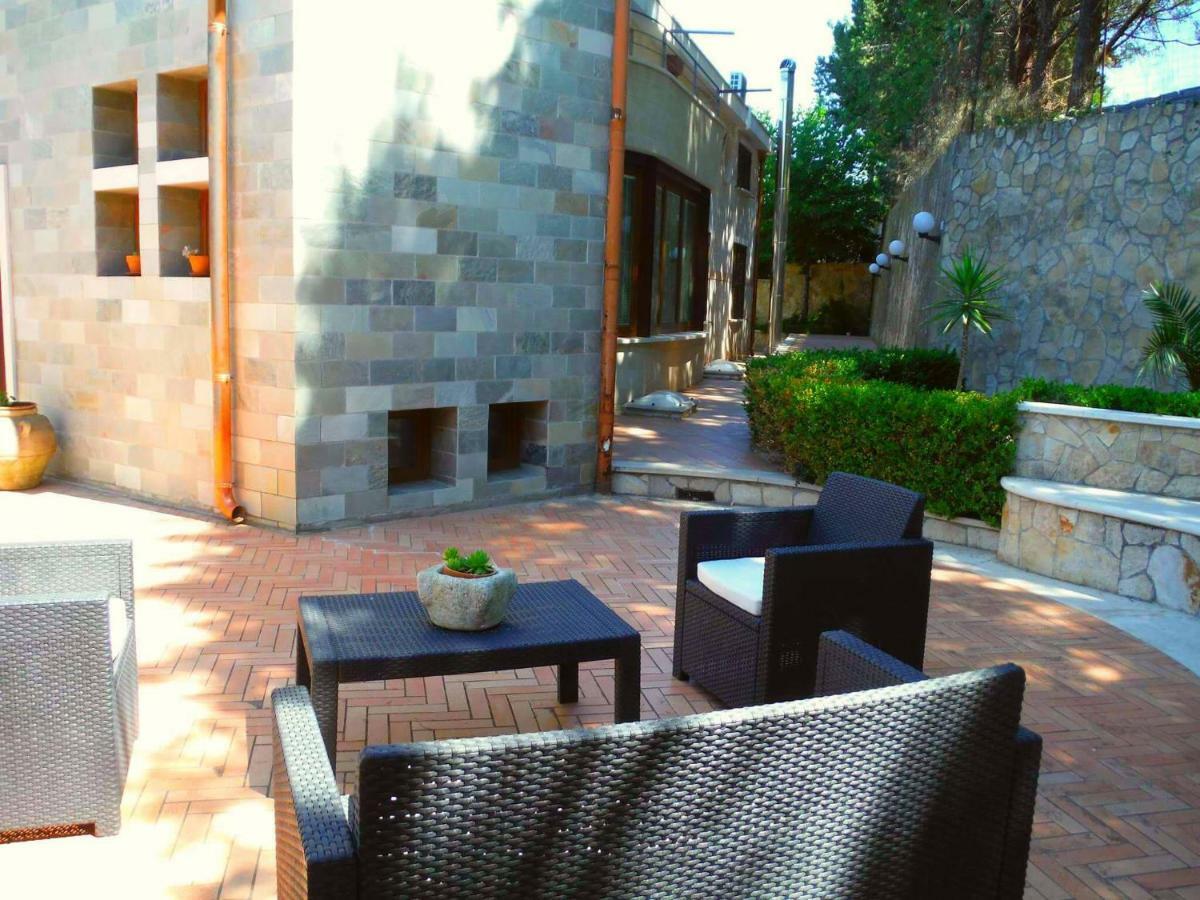 Casa Vacanze Villa Pina Matera Bagian luar foto